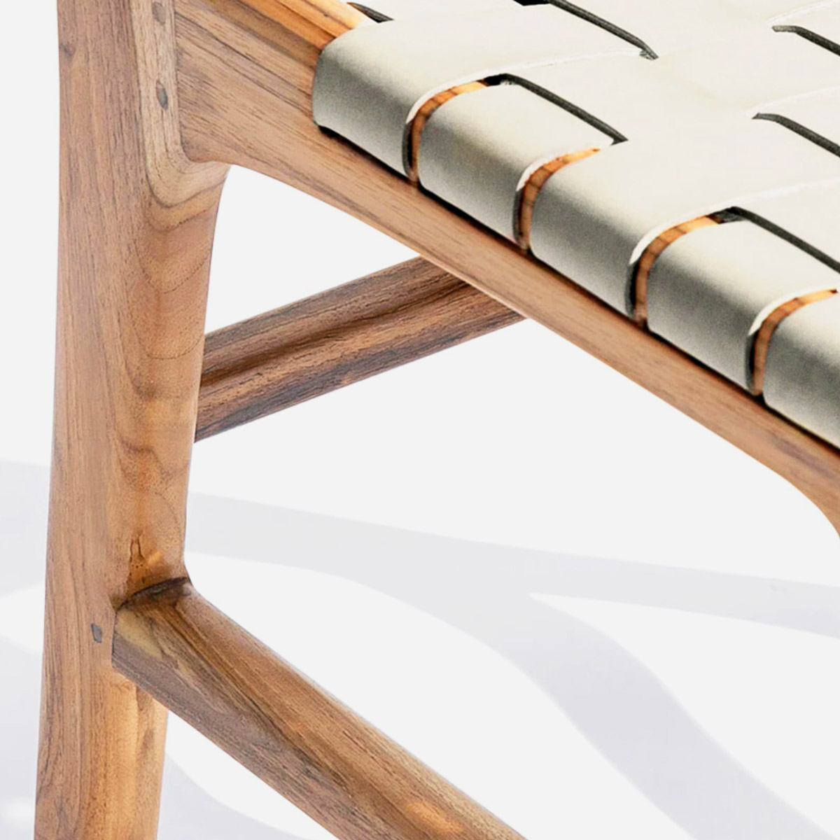 Oath | Teak & leather dining chair | Close Up Oath | Teak & leather dining chair | Close Up