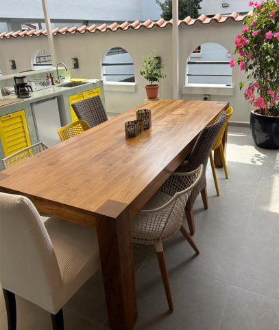 The Honesty of Teak | The INBALI TRUE table The Honesty of Teak | The INBALI TRUE table